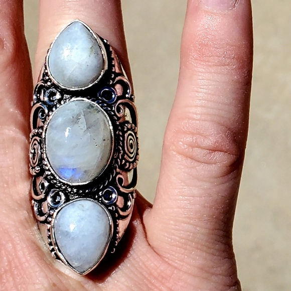 New Rainbow Moonstone 925 Silver Statement Ring. - Picture 10 of 15